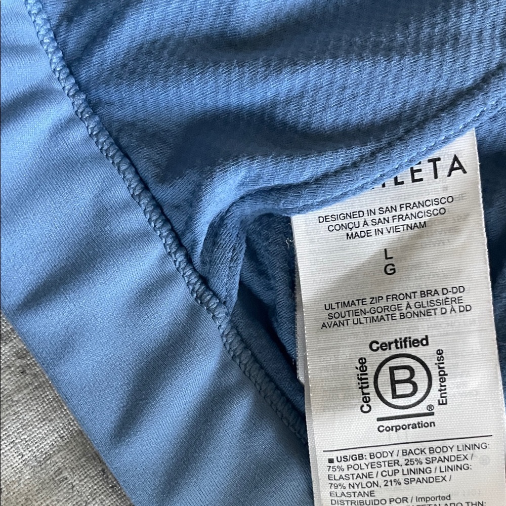Athleta Ultimate Zip Front Sports Bra Size Large D-DD in - Picture 6 of 7